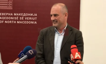 Snopçe: Qeveria pa mbështetjen e deputetëve të 