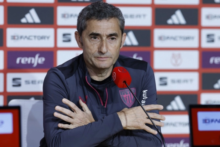 Валверде: На Манчестер јунајтед освојувањето на ЛЕ им е единствена шанса да влезат таму каде што припаѓаат