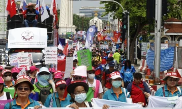 Miliona punëtorë në rrugë në kërkim të të drejtave: Dita Ndërkombëtare e Punës festohet në mbarë botën