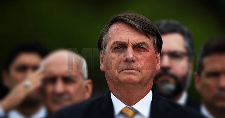 Bolsonaro lëshohet nga kujdesi intensiv pas operacionit