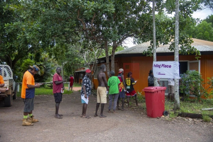 Речиси половина од Австралијците гласаа пред утрешните избори