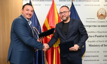 Тошковски и Ристовски потпишаа Меморандум за соработка, поддршка за модерни спортски капацитети и можности за сите полициски службеници и кадети