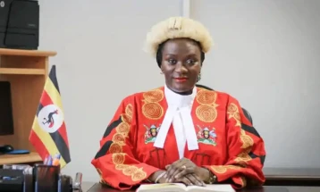 Судијка на ОН осудена на повеќе од шест години затвор затоа што принудувала жена да работи како робинка