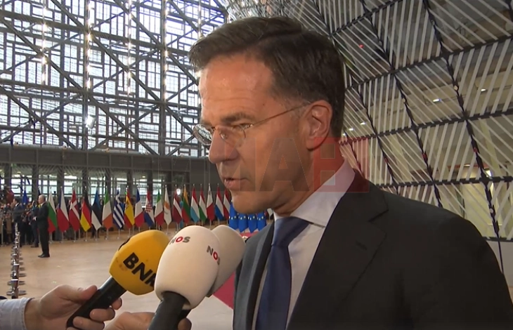 Rute u propozoi anëtarëve të NATO-s të rrisin shpenzimet e mbrojtjes në 3,5 për qind të PBB-së