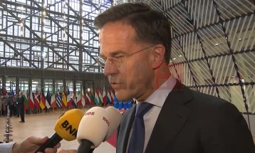 Rute u propozoi anëtarëve të NATO-s të rrisin shpenzimet e mbrojtjes në 3,5 për qind të PBB-së