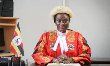 Gjyqtarja e KB-së dënohet me më shumë se gjashtë vjet burg për detyrimin e një gruaje të punonte si skllave