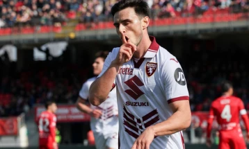 Елмас изнуди пенал и го спаси Торино од пораз против Венеција