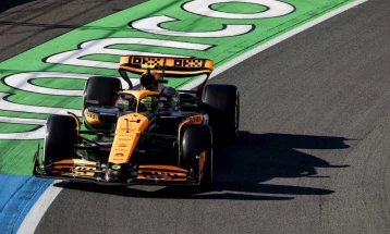 Norris wins chaotic sprint race, but Verstappen takes Miami GP pole