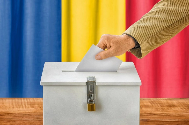 Divided Romania holds re-run of presidential election