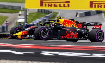 Верстапен ја освои пол-позицијата во Мајами