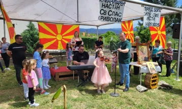 Хуманитарен настан за опремување на крстилницата во црквата во Криволак 