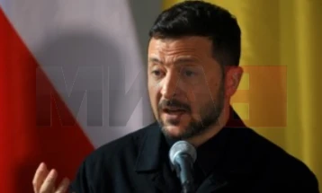 Zelenski: Individë bllokojnë pranimin e Ukrainës në BE për të fituar një vend në Sheshin e Kuq