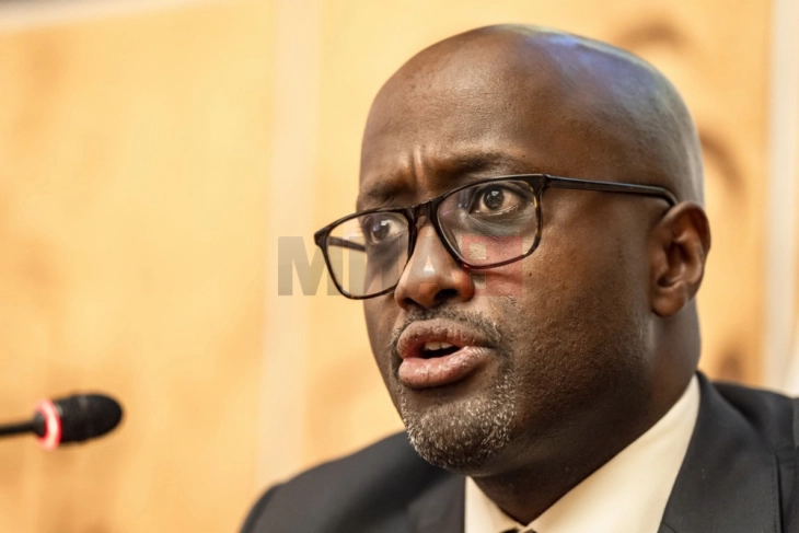 Руанда преговара за прифаќање на депортирани мигранти од САД, потврди министерот за надворешни работи на африканската држава