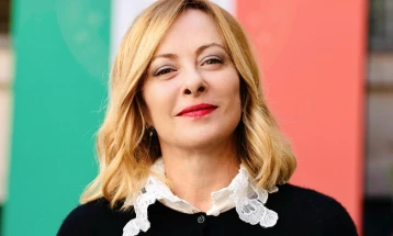 Владејачката коалиција во Италија, на половина од мандатот, во убедливо водство во анкетите