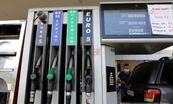 Lirohen çmimet e derivateve