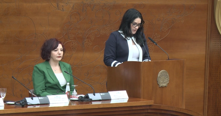 Законодавниот дом го одбележа Денот на македонскиот јазик со фокус на младите и употребата на македонскиот јазик