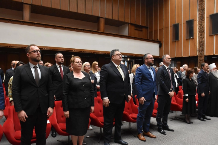 Министерот Минчев на свечената академија по повод одбележувањето на 80-годишнината од кодификацијата на македонскиот стандарден јазик