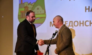 Ѓорѓиевски: Македонскиот јазик е нашиот идентитет и нашата историја