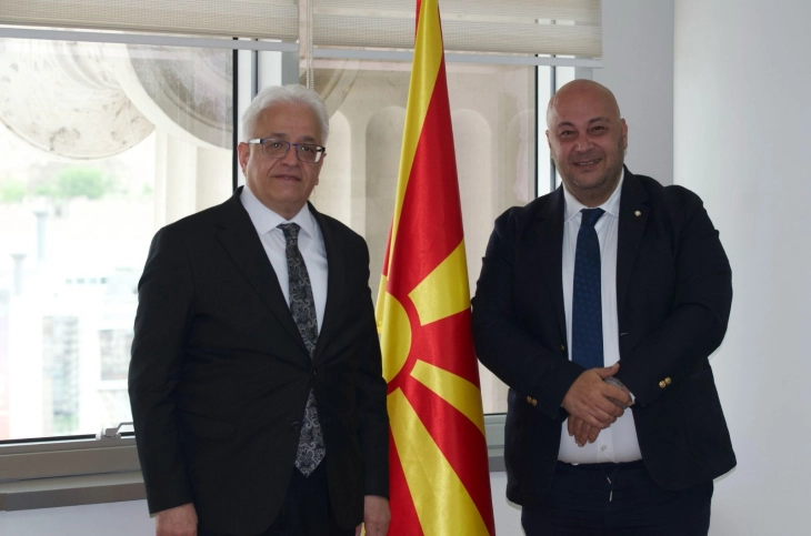 Средба Костадиновски-Челик: Привршуваат подготовките за проектот за дигитализација на Уставниот суд