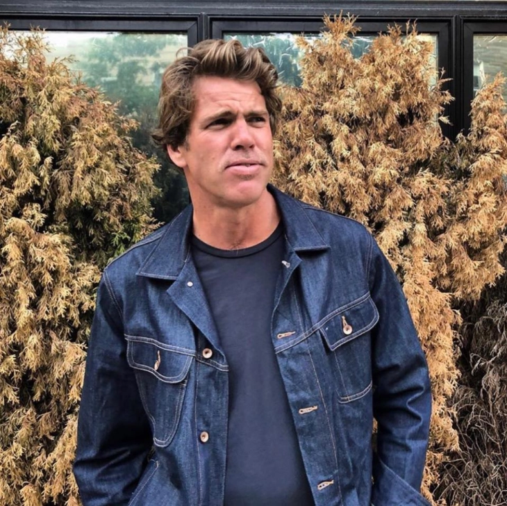 Гари Хол доби реплики на десетте олимписки медали исчезнати во пожар