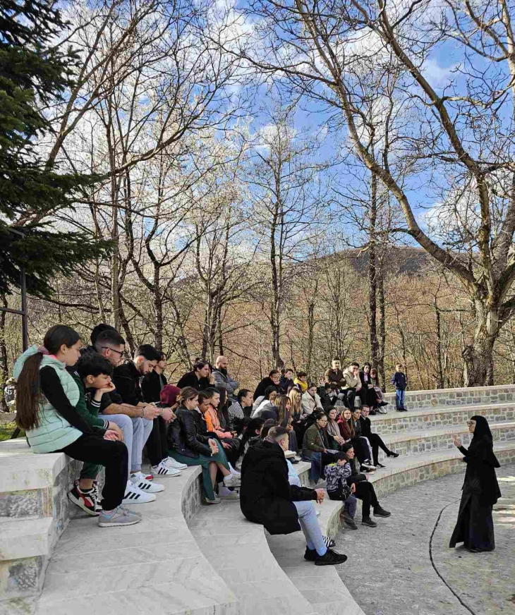 Во Бигорскиот скит во Битуше почнуваат летните школи по Вероучение