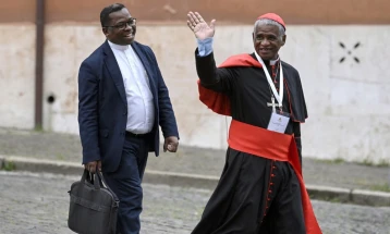 Сите 133 кардинали пристигнаа во Рим за конклавата за избор на нов папа