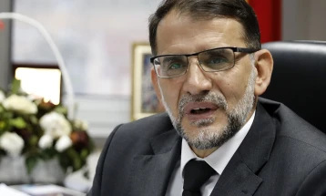 Мурати: Министерството за култура по четири месеци го одби барањето за основање национална установа под името на турскиот поет Јахја Кемал Бејатли