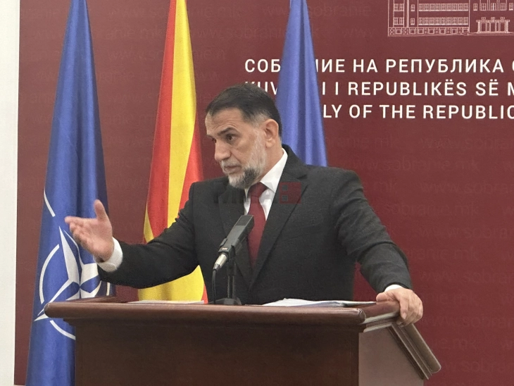 Мурати: Коректно е да се остави судиите да одлучуваат, да видиме дали од подготвителната седница за Законот за јазиците ќе се разјсанат спорните прашања