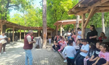 На кавадаречки ученици претставена Ѓурѓовденска традиција