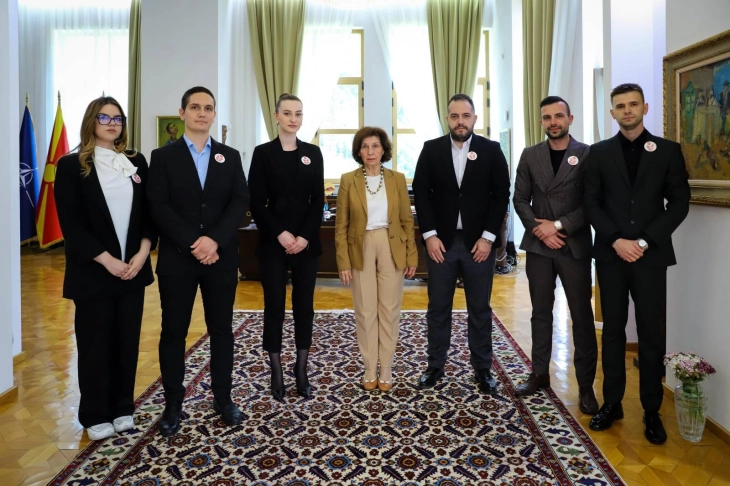 Сиљановска-Давкова со поддршка за активностите на „Support Kocani“ и подготвеност за покровителство на проекти од значење за градот