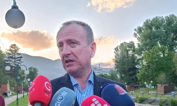 Таравари: Распишувањето на предвремени избори зависи од ВМРО-ДПМНЕ