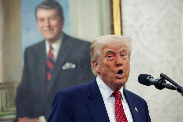 Трамп ги повика Индија и Пакистан да запрат со непријателствата