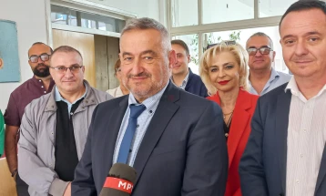 Klekovski: Po e zgjidhim problemin e mungesës së burimeve njerëzore në spitale