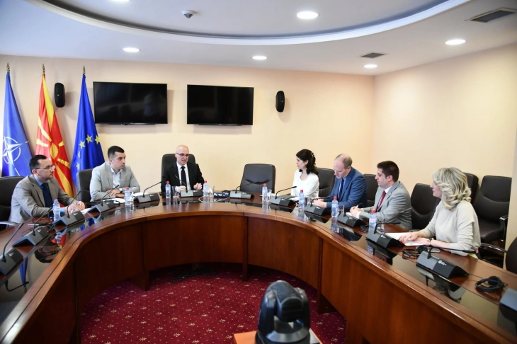 Takim i nënkryetarit të Kuvendit, Milloshoski me përfaqësuesit e Sekretariatit të partneritetit për qeverisje të hapur