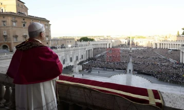 Прв говор на папата Лав Четиринаесетти: Бог нè сака сите, безусловно