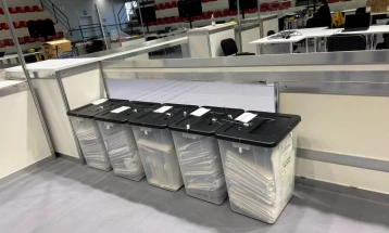 ЦИК: Од албанската дијаспора, во Тирана пристигнаа 161.899 коверти со гласачко ливче, од вкупно пријавените 245.935 лица