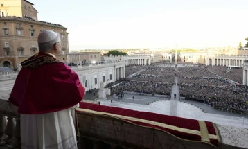 Fjalimi i parë i papës Leoni i Katërmbëdhjetë: Zoti na do të gjithëve, pa kushte