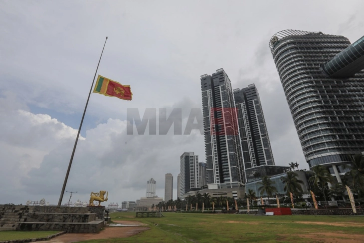 Шестмина припадници на безбедносните сили загинаа во хеликоптерска несреќа во Шри Ланка