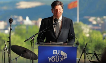 Рокас: Тешките времиња се можност да ги подобриме работите на долг рок