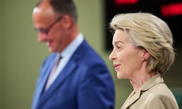 Fon der Lajen: Do ta vizitoj Shtëpinë e Bardhë kur të kemi pako të marrëveshjes tregtare