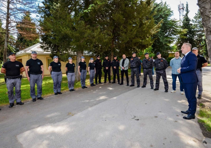 Директорот на БЈБ, Јанев, работно ги посети касарната „Ѓорче Петров“-Скопје и СВР Куманово