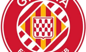 Тренерот на Миовски во Жирона хоспитализиран