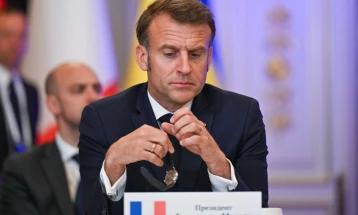 Makron në Kiev: Jemi të gatshëm të ndihmojmë nëse ka një armëpushim 30-ditor