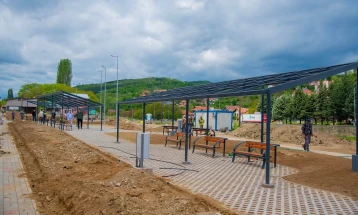 Во завршна фаза уредувањето на урбан парк кај зелениот пазар во Крива Паланка