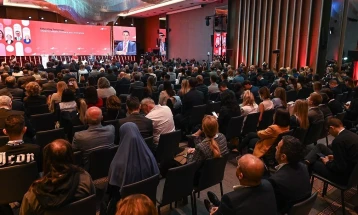 Самит на Македонија2025: Вториот ден во знакот на вештачката интелигенција, образованието, инвестициите и поврзаноста со дијаспората