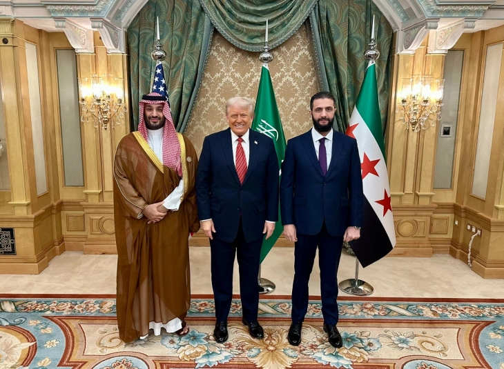 Trampi - Al Sharës: Mund të bëni diçka historike në Siri