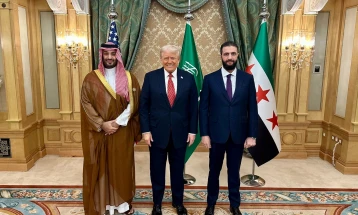 Trampi - Al Sharës: Mund të bëni diçka historike në Siri