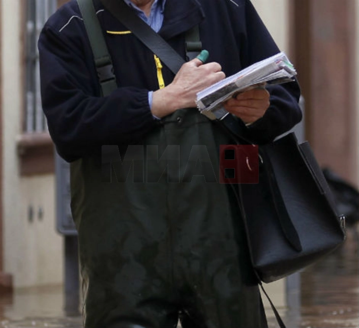 Белгија: Поштарот во борбата против осаменост и депресија кај старите лица