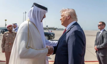 Trump says talks 'getting close' on Iran nuclear deal