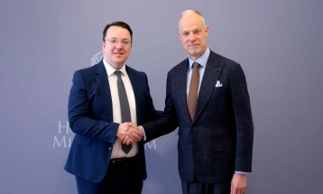 Deputy PM Nikoloski meets Hungary’s Defence Minister Szalay-Bobrovniczky